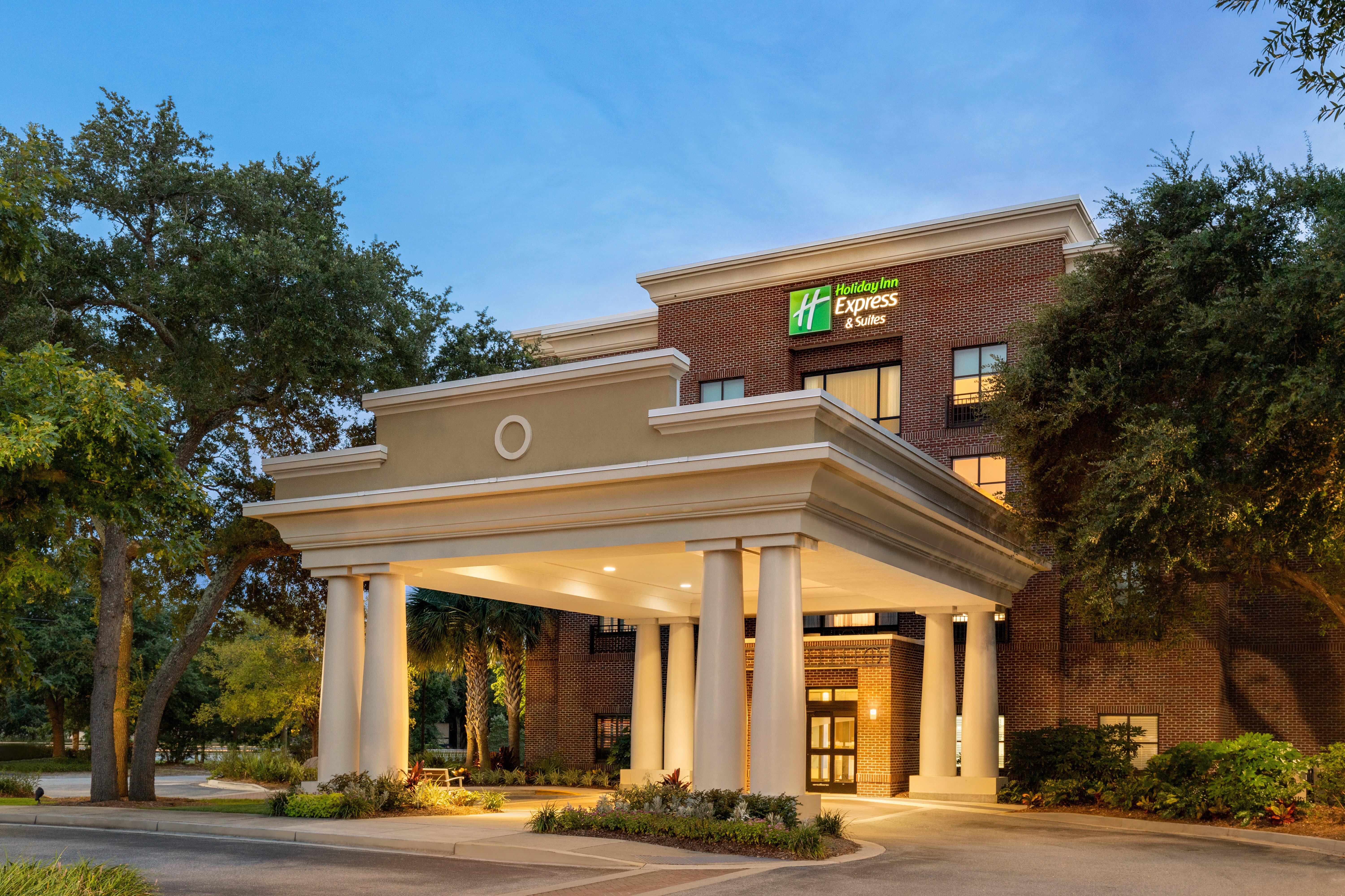 Express & - Charleston By Ihg