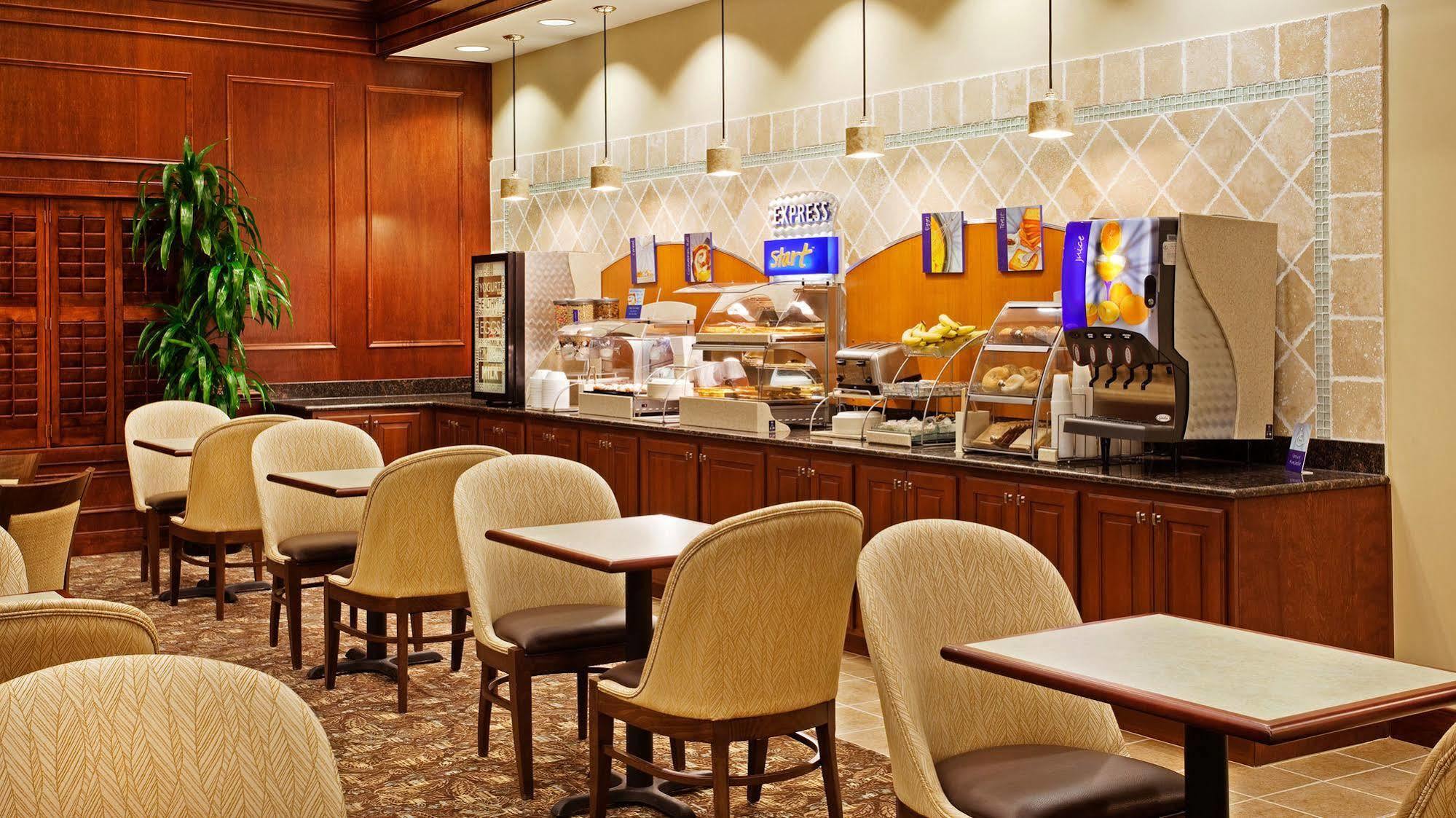 Express & - Charleston By Ihg Hotel Mount Pleasant